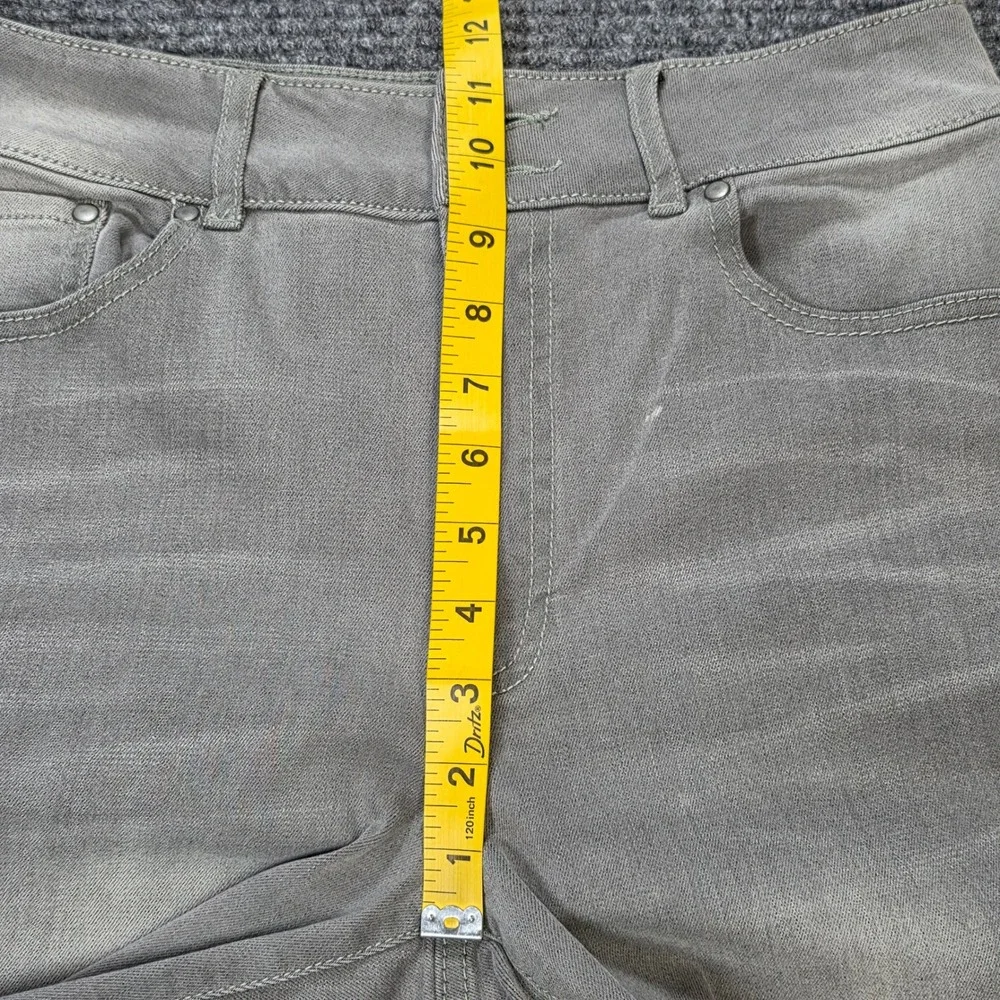 Versona Modern High Rise Jeans Women's‎ Size 8 Gray Stretch Straight Leg Raw Hem